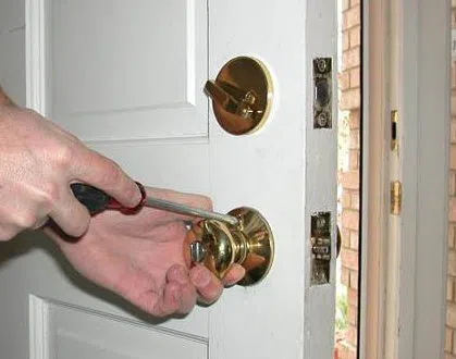 Glendale Locksmith Service Glendale, CA 818-351-3526 Glendale Locksmith Service Glendale, CA 818-351-3526 - 7-Lock-Changing